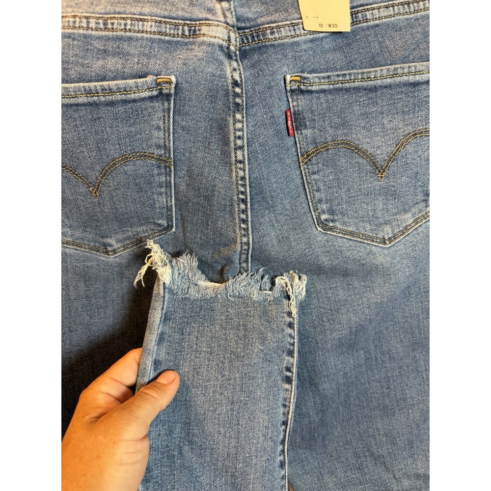 Levi's Women's High Rise Skinny Distressed Jeans Blue Medium Wash Size 10 - Picture 3 of 6